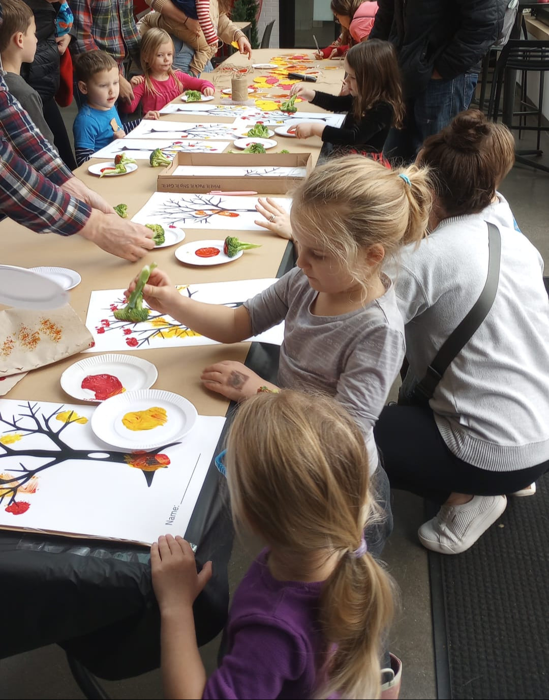Kids doing artwork